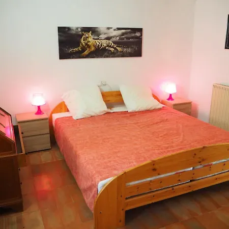 Willa Gina's House In D'aro With Sea Views *
